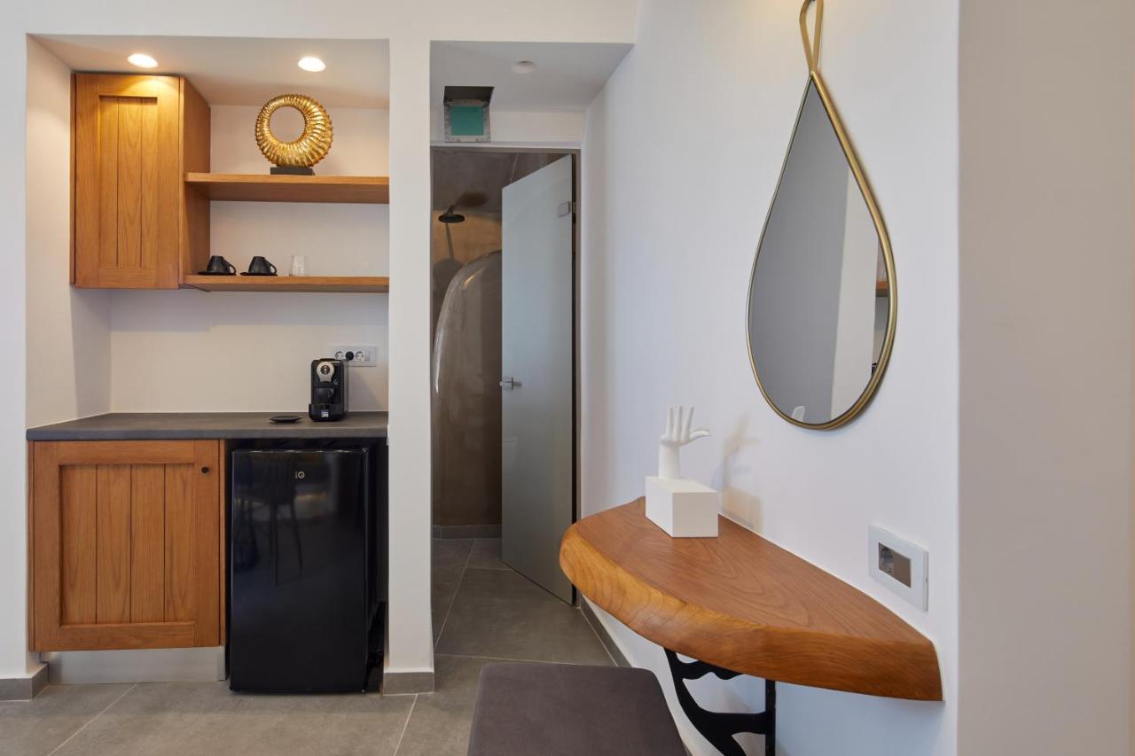 Allure Breeze Suites Oia  Bagian luar foto