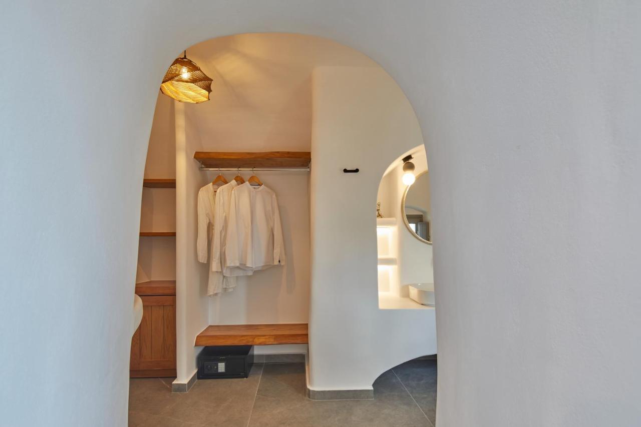 Allure Breeze Suites Oia  Bagian luar foto