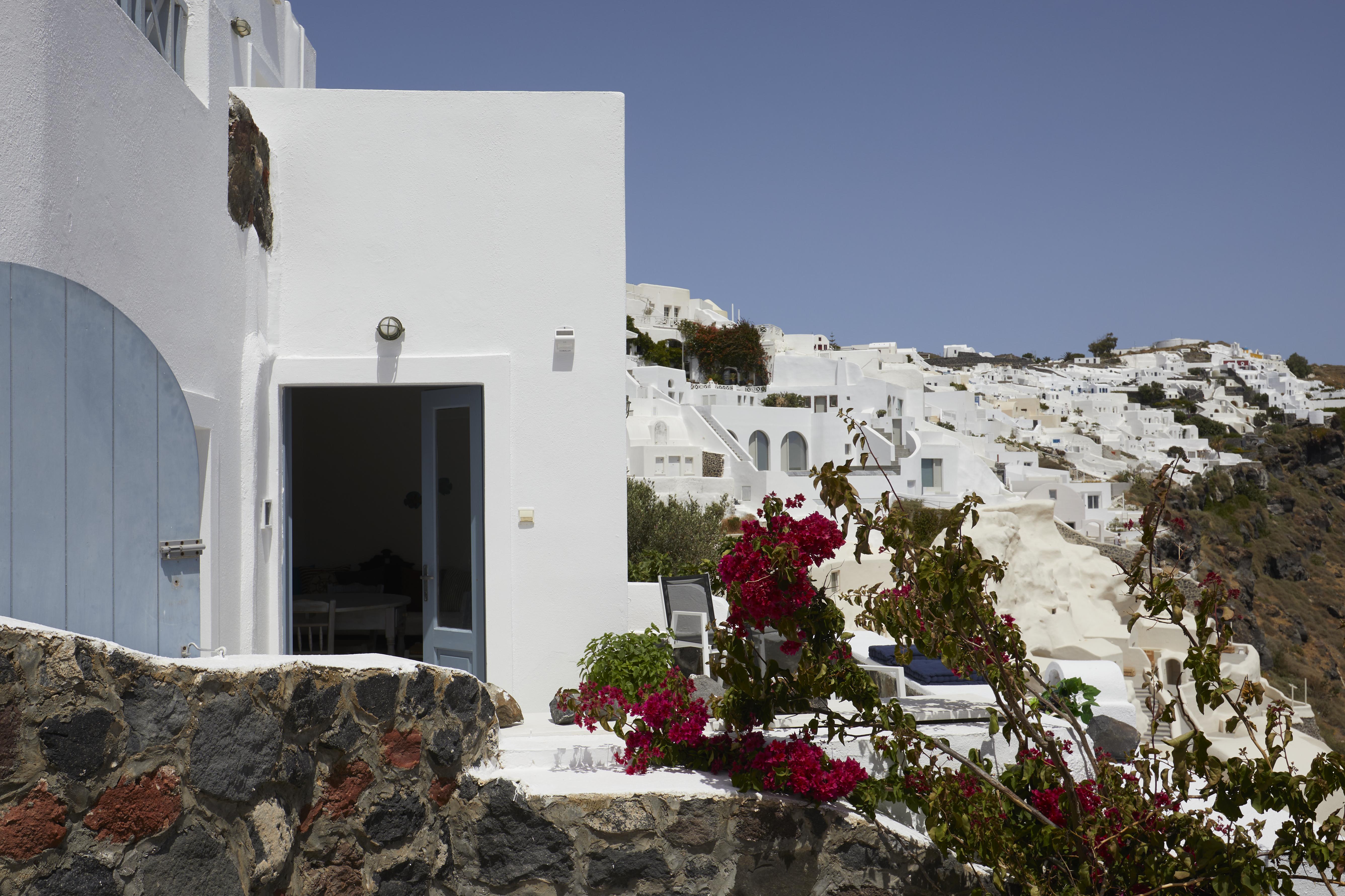 Allure Breeze Suites Oia  Bagian luar foto