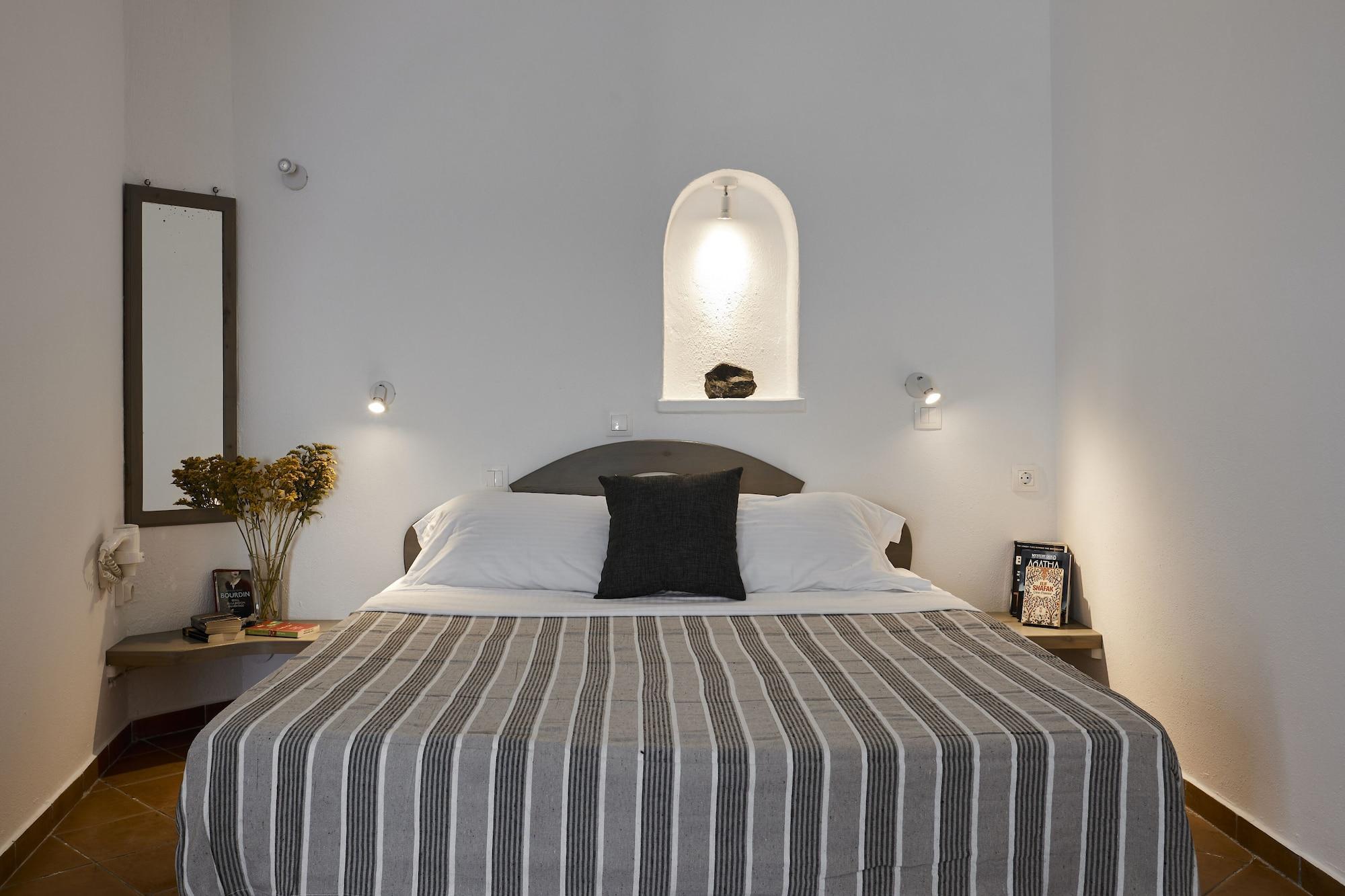 Allure Breeze Suites Oia  Bagian luar foto